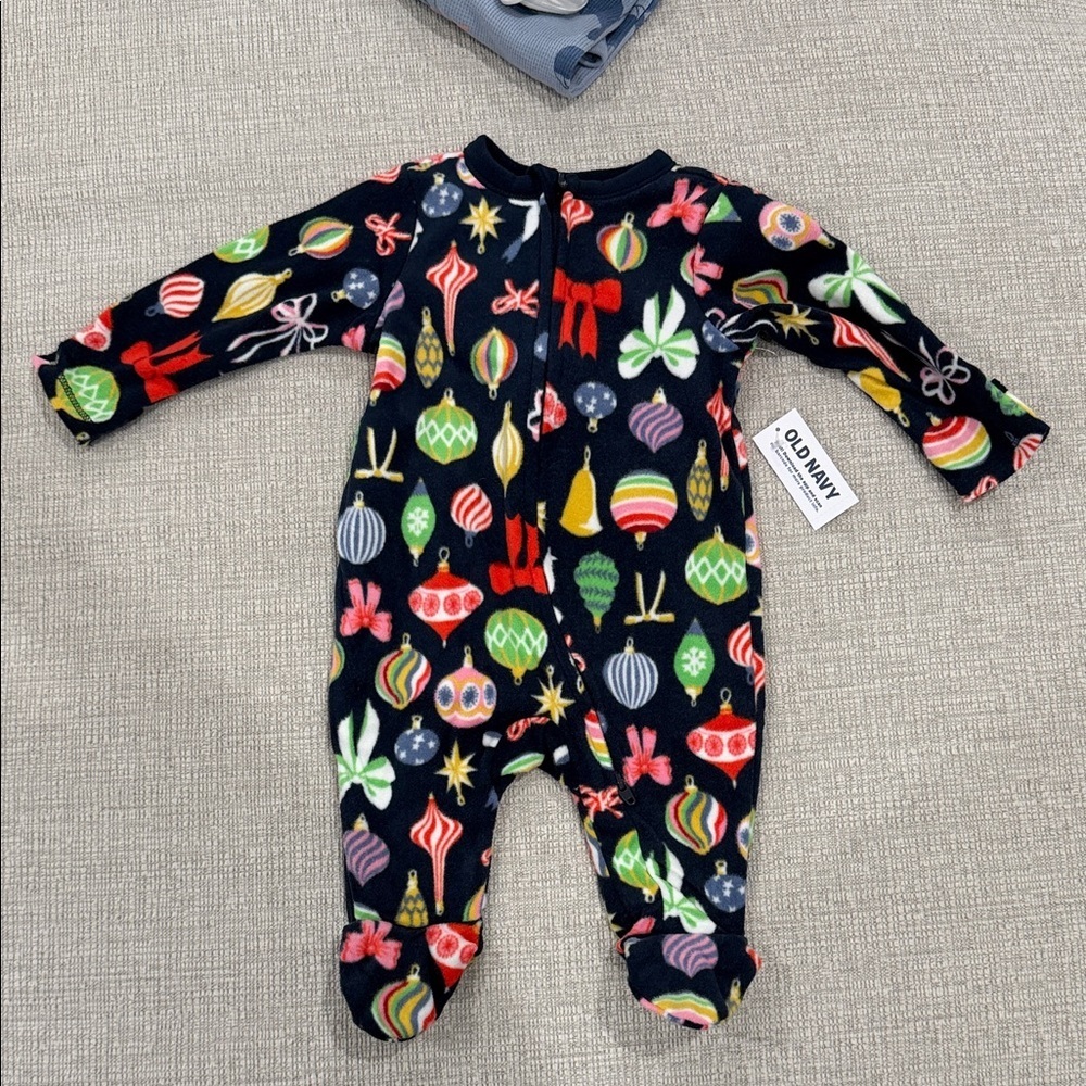 Old navy footie zip up pajamas